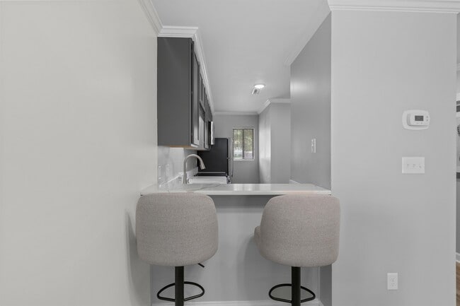 Building Photo - 7700 Porcher Dr