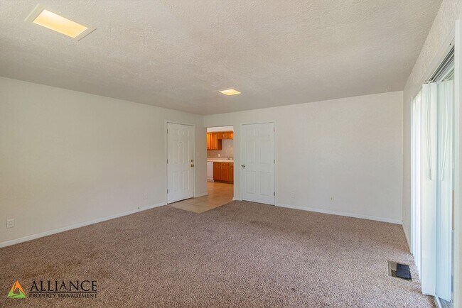 Building Photo - 1510 College Ave