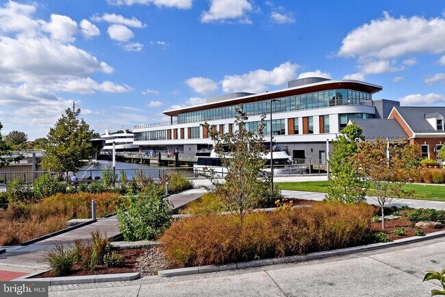 Building Photo - 73 G St SW