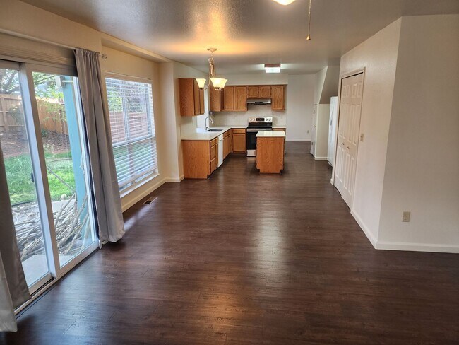 Building Photo - Beautiful Northwest Reno Home!