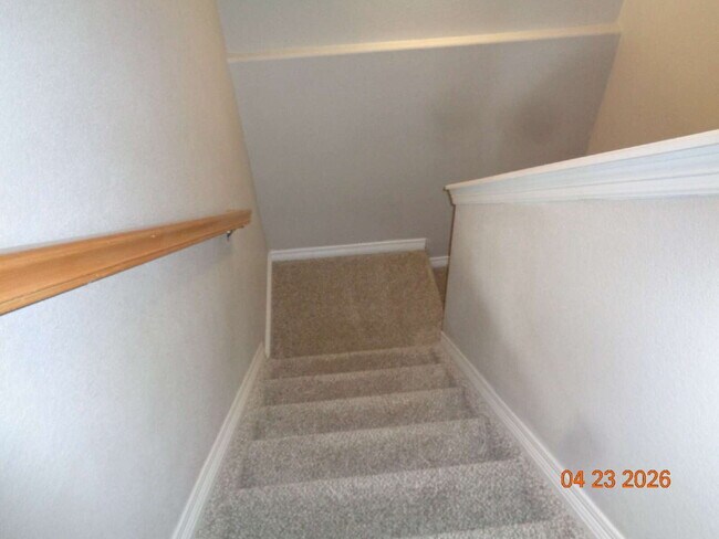 Building Photo - Lorson Ranch beauty