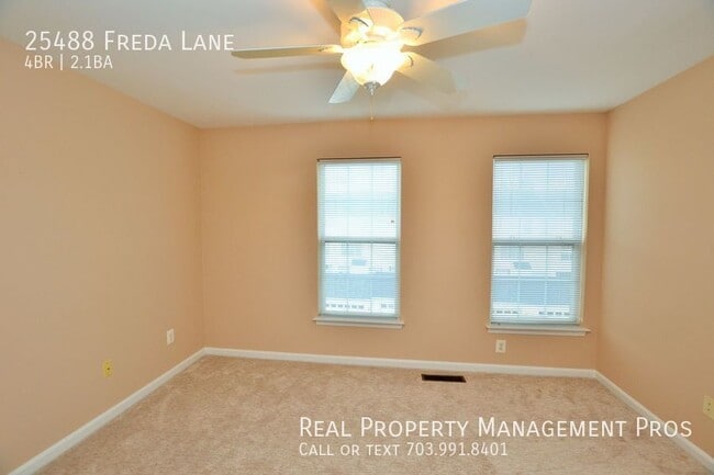 Building Photo - 25488 Freda Ln