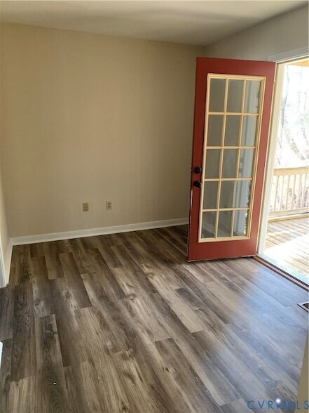 Building Photo - 6904 Deer Thicket Dr