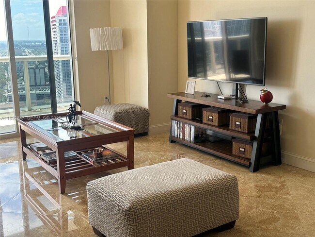 Building Photo - 1800 S Ocean Dr