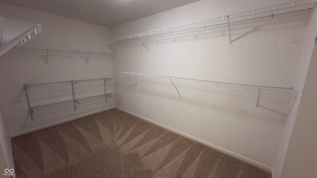 Building Photo - 5064 Gunston Ln