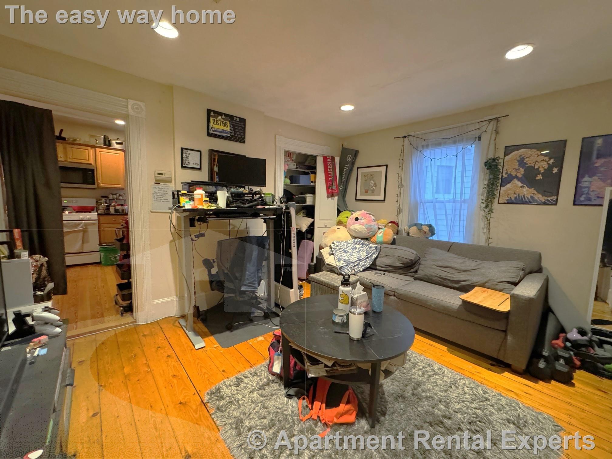 Building Photo - 40 Chester St