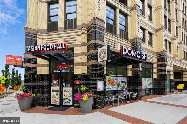 Building Photo - 502 Lawson Way