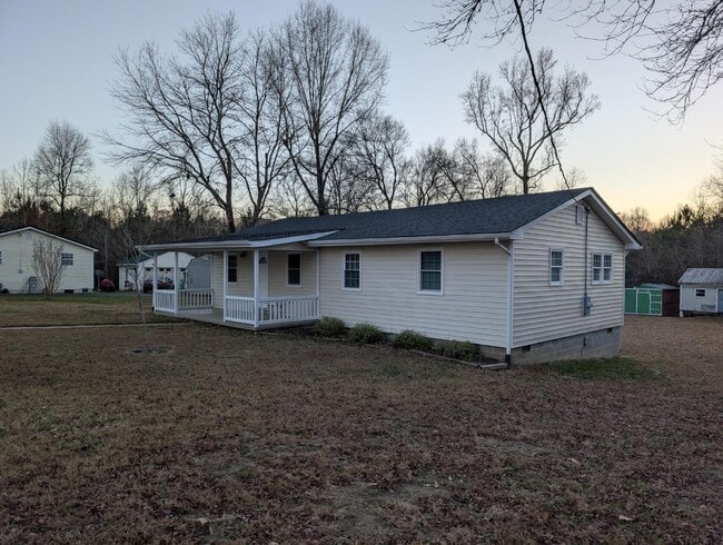 Building Photo - 8700 Doss Rd