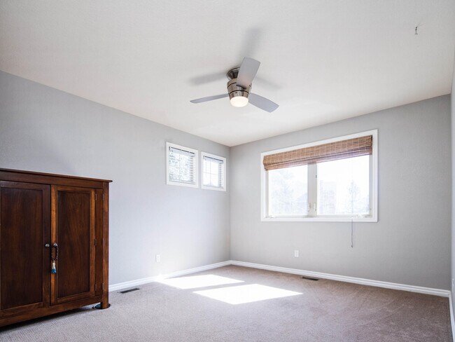 Building Photo - 30390 Beaver Creek Ln