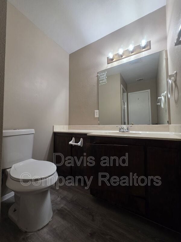 Building Photo - 4412 St Andrews Dr