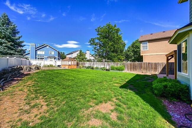 Building Photo - $2,495, 3 beds, 2.5 bath Updated Home in Co Springs with Fenced In Yard!
