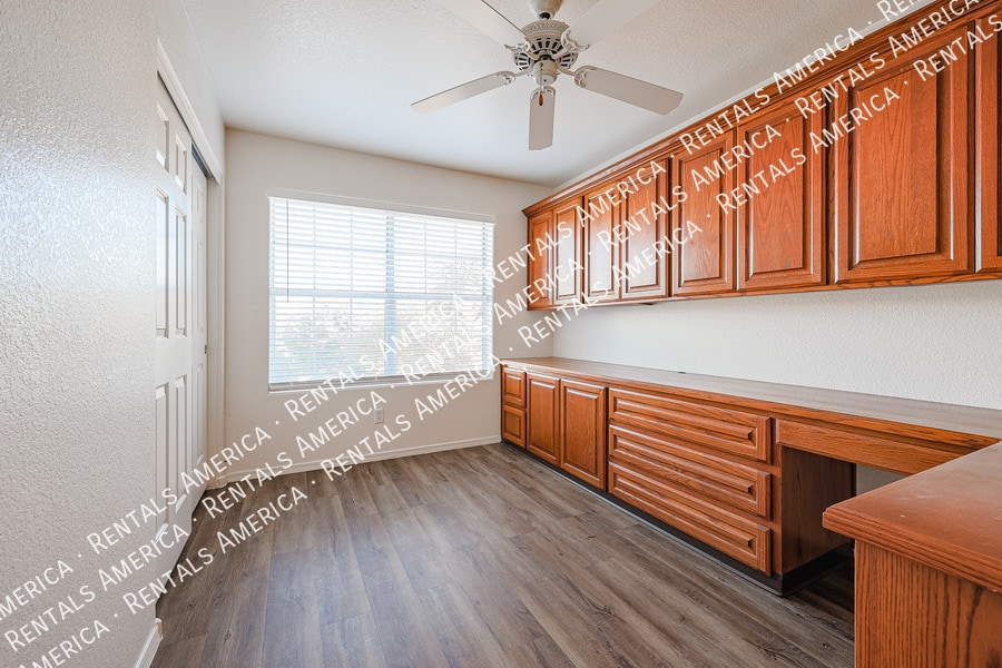 Building Photo - 5351 W Saragosa St