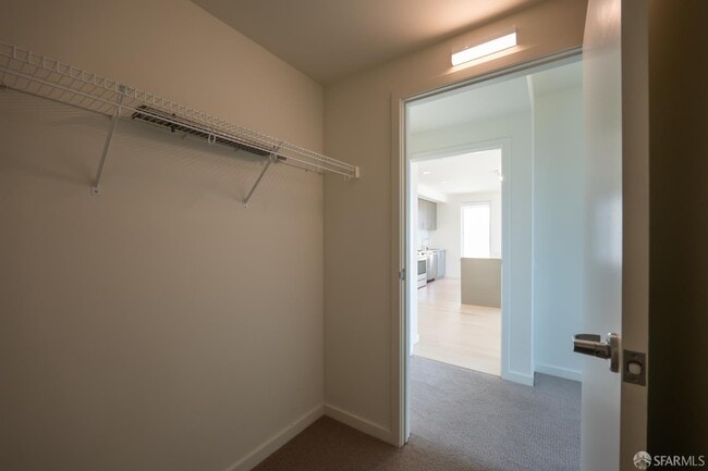 Building Photo - 52 Innes Ct