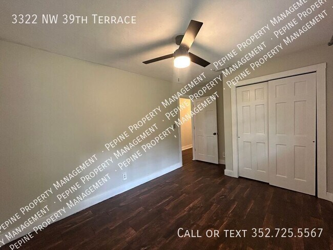 Building Photo - 3322 NW 39th Ter