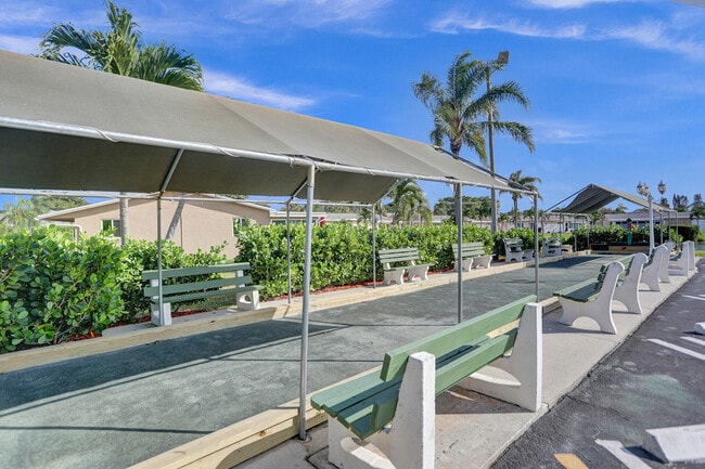 Building Photo - 2704 Knight Ln