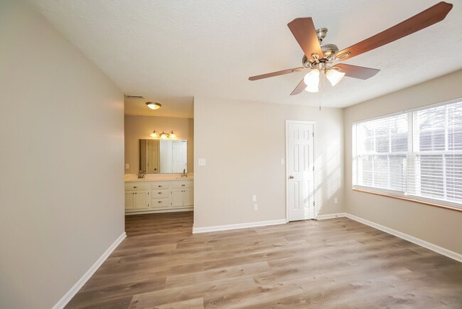 Building Photo - 7351 Camberwood Dr