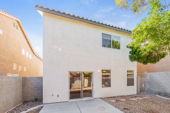 Building Photo - 9476 Plover Falls Ave