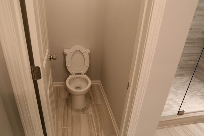 Building Photo - 9702 Alderbrook Trace