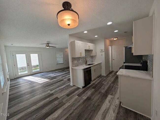 Building Photo - Earn Wealth While Leasing - Like a Homeowner - Lease to Own