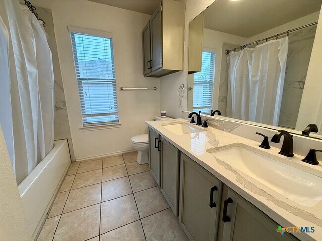 Building Photo - 804 Tapestry Cove
