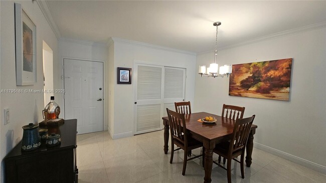 Building Photo - 2501 S Ocean Dr