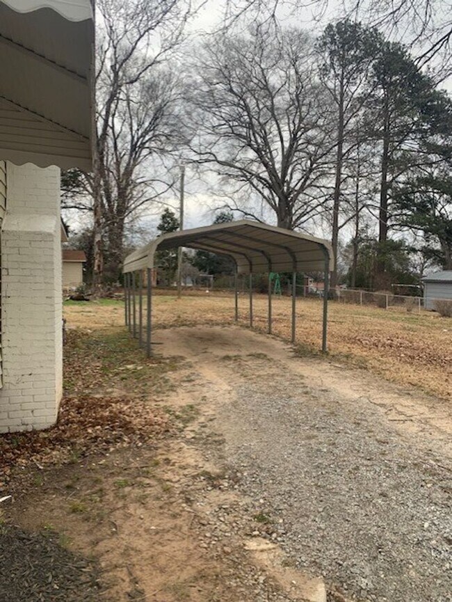 Building Photo - 215 Culp Street, Union SC 29379