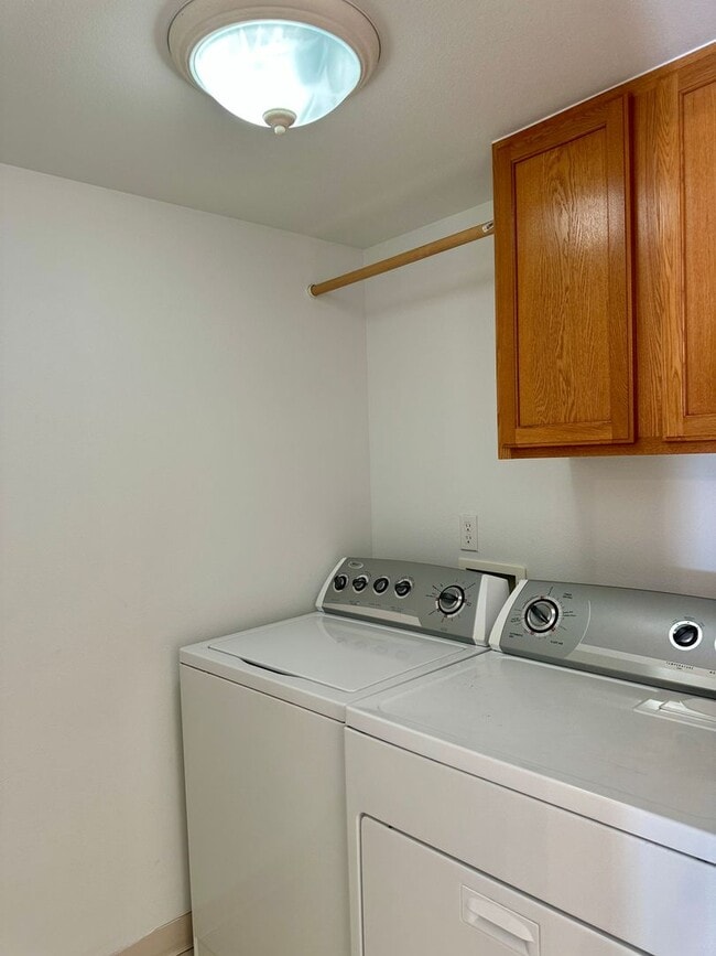 Building Photo - 3 Bedroom 2 Bath Condo in New Castle