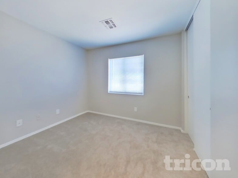 Building Photo - 12510 W Scotts Dr