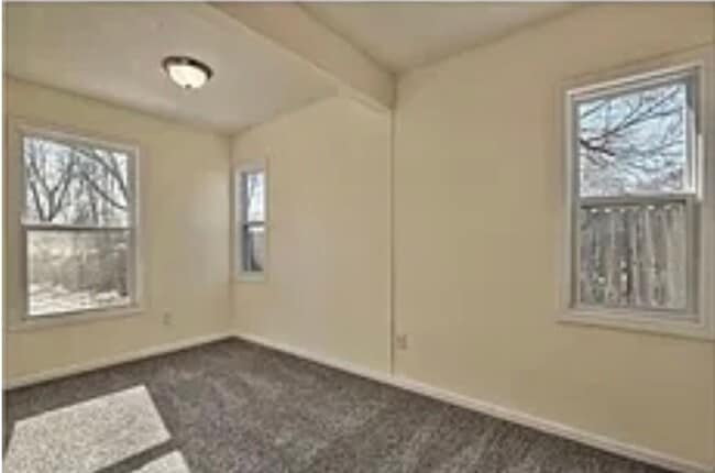 Building Photo - Charmin one bedroom house