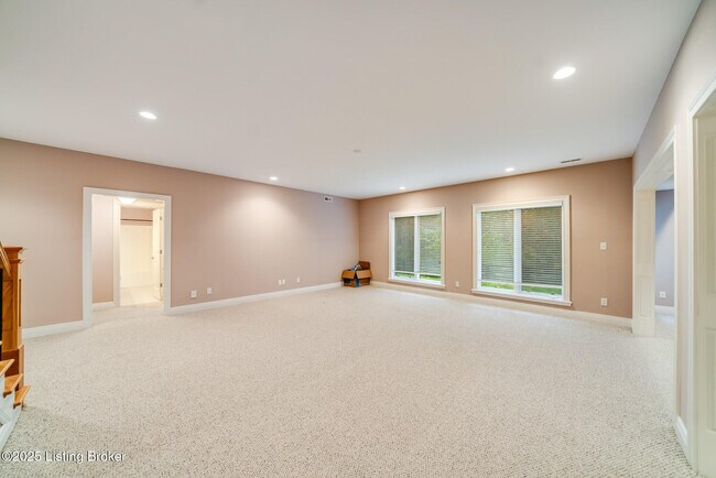 Building Photo - 12307 Ridgeview Dr