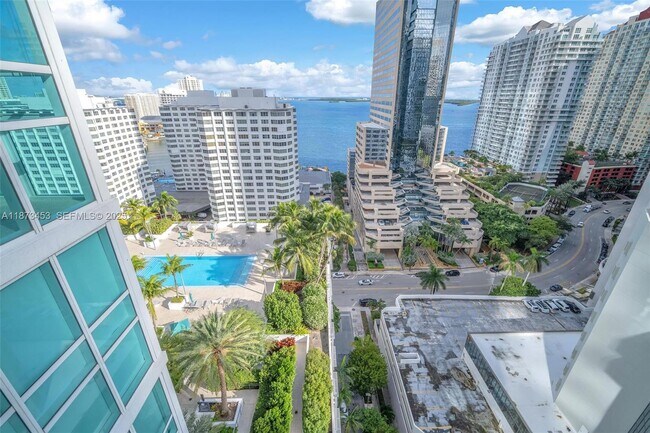 Building Photo - 951 Brickell Ave