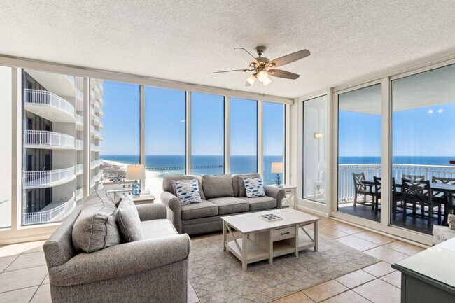 Primary Photo - 527 E Beach Blvd