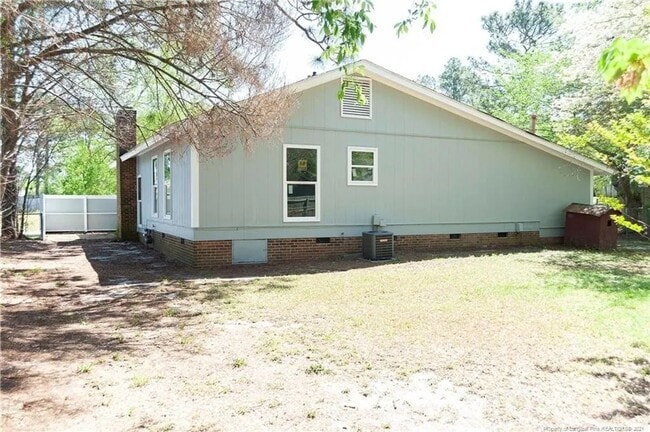 Building Photo - 2012 Lakemeadow Dr