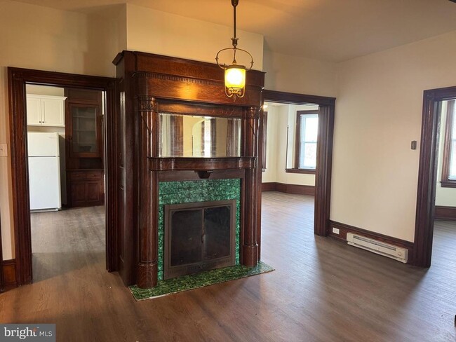 Building Photo - 3009 Ridge Pike
