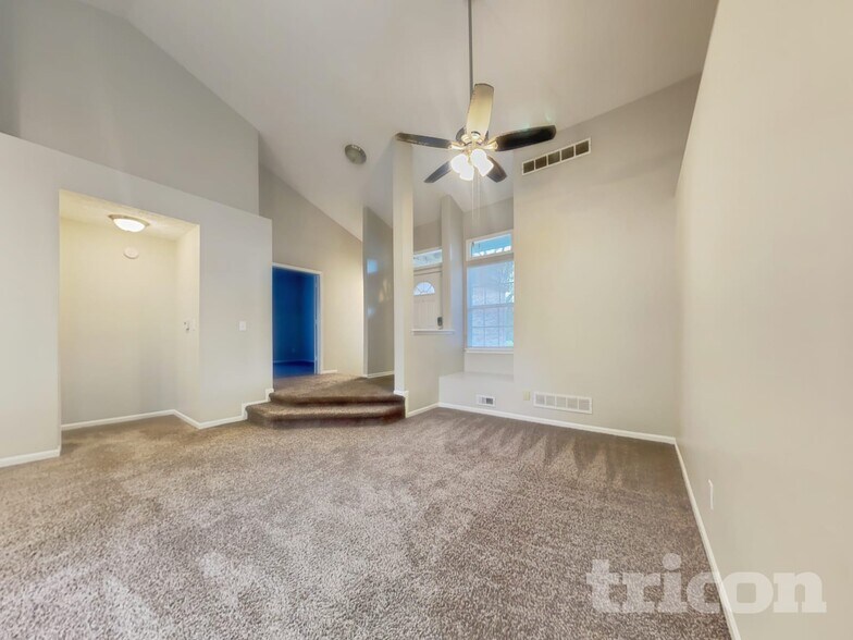 Building Photo - 3020 Sunmeadow Ct