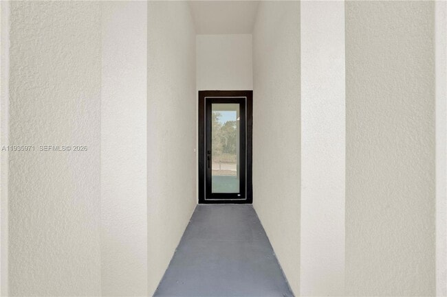 Building Photo - 66 Organ St