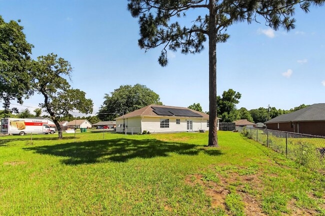 Building Photo - 4799 Coronado Cir