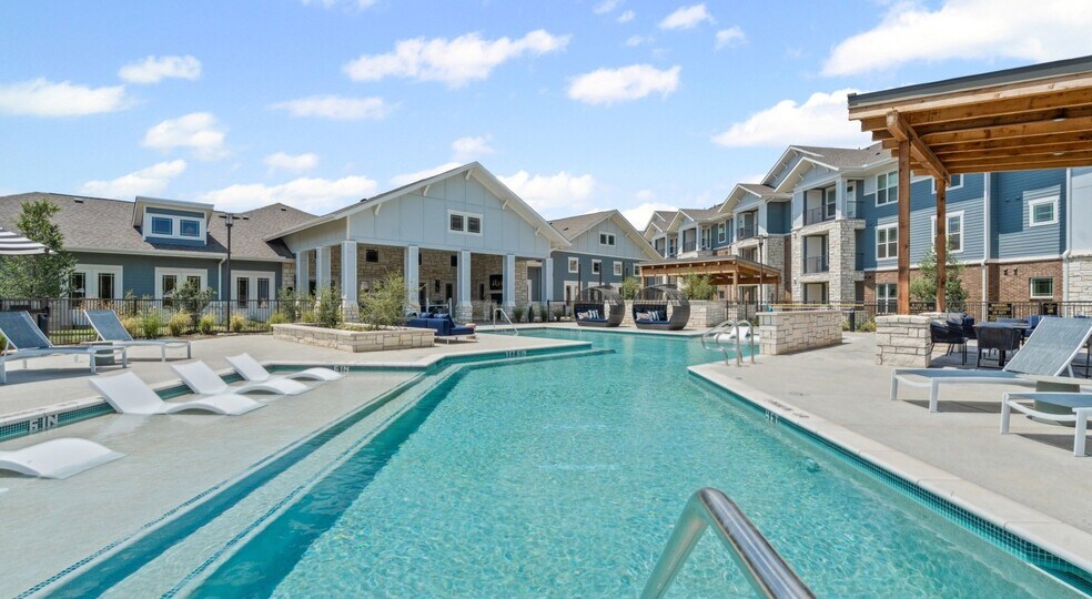 Building Photo - 5400 Haltom Rd