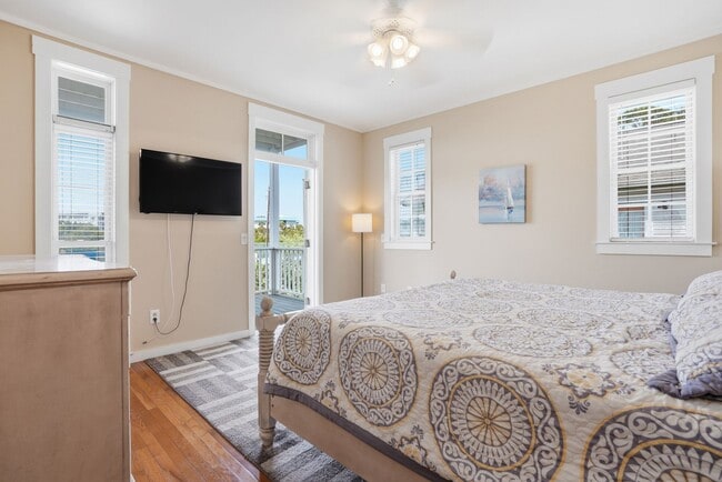 Building Photo - Fully Furnished Home on Tybee Island for Lease!