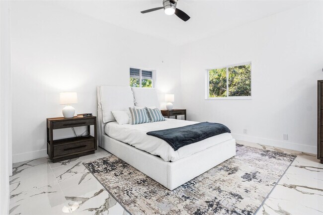 Building Photo - 7132 NW 62nd Terrace