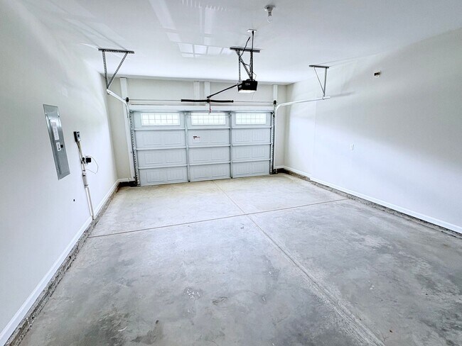 Building Photo - 101 Brown Cir