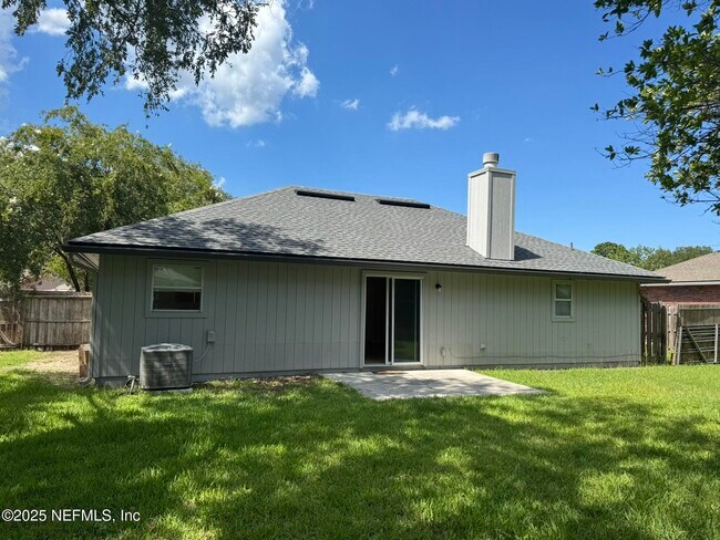 Building Photo - 84042 St James Ct
