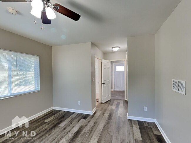 Building Photo - 3400 1st Ave