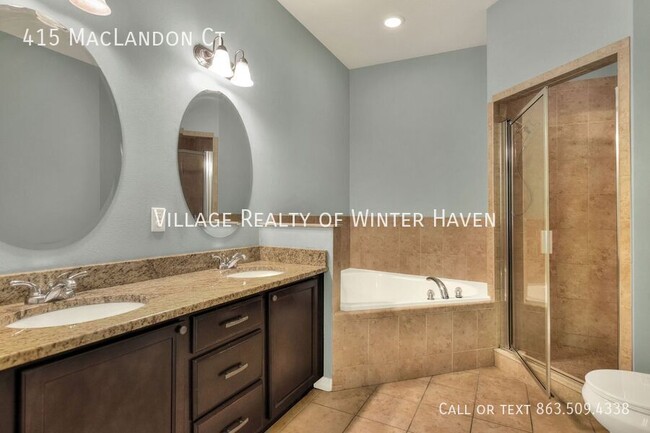 Building Photo - Luxury Townhome in Lakefront Community