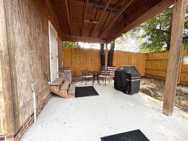 Building Photo - 2536 Blue Marlin St SW