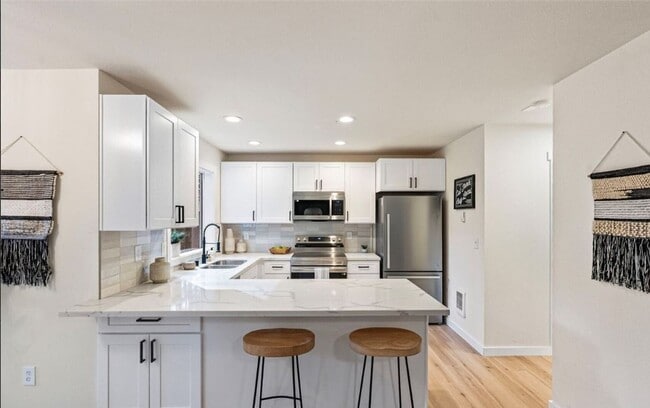 Building Photo - Fully Remodeled Gated Community Lake Home in Gig Harbor!