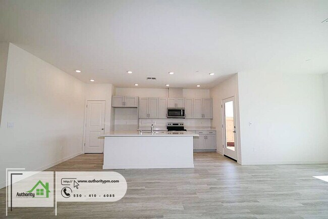 Building Photo - 3012 Legend Ln