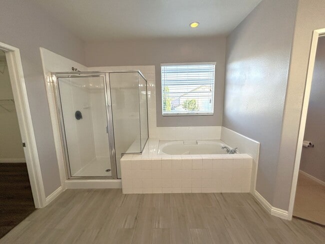 Building Photo - Silver Loop Jurupa Valley, 91752  (5 bed, ...