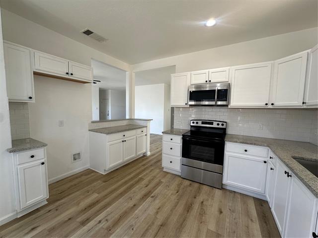 Building Photo - 6707 Stone Branch Dr