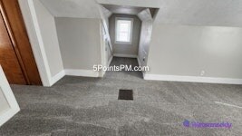 Building Photo - 434 Bruner St